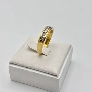 Anillo de oro 18kt con diamantes