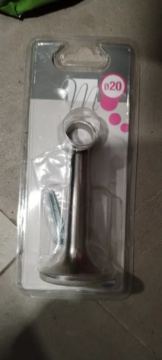 Soporte cortina Leroy Merlín metal ,blanco,negro.