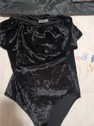 Body terciopelo negro Sense