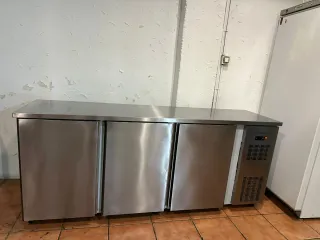 Bajo mostrador Coreco