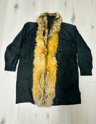 Giubbotto nero con pelliccia