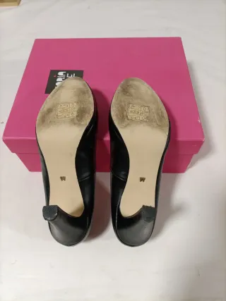Zapatos de tacón negros para mujer