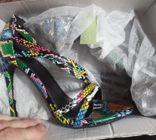 Sandalias de tacón multicolor