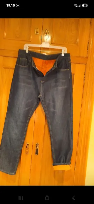 Pantalon vaquero forro polar interior
