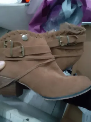 Botas Camel Piel Vuelta Tacon