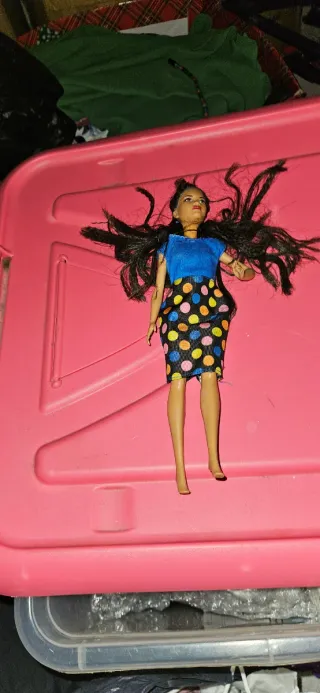 Muñeca con vestido de lunares