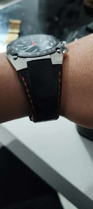 Reloj Seiko Cronógrafo Negro y Plateado