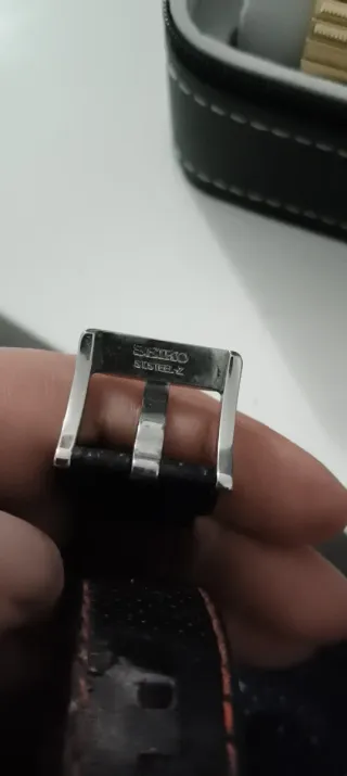 Reloj Seiko Cronógrafo Negro y Plateado