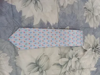 Corbata Aldeas Infantiles SOS globos