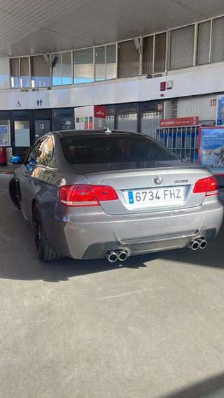BMW Serie 3 E92 335I 2006