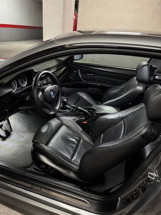 BMW Serie 3 E92 335I 2006