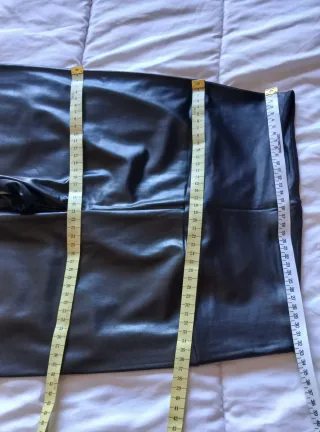 Leggings negros efecto piel