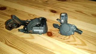 Cambio trasero SRAM X3 y pulsador SRAM X7 9V