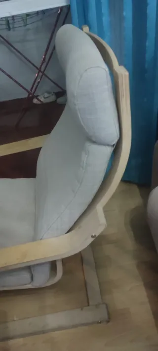 Poltrona dondolo Ikea in legno