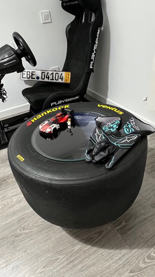 Mesa Neumático Competición Hankook