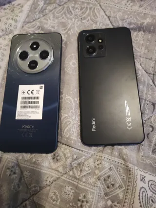 Teléfono Móvil Redmi Negro y azul