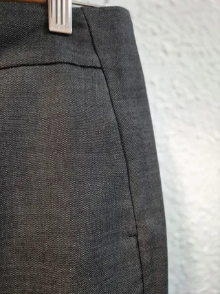 Falda Mango Gris Oscuro Talla 38