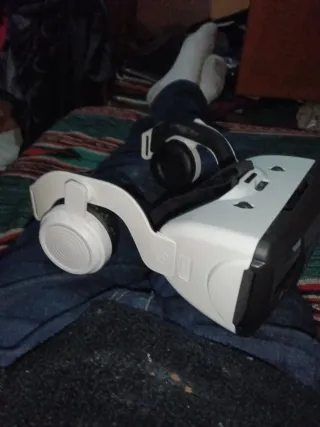 Occhiali VR SHINECON con Cuffie