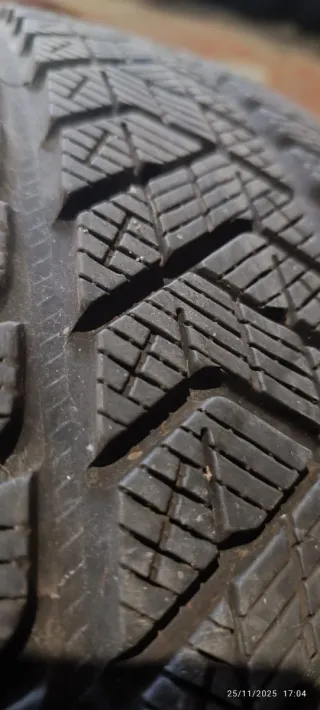 Neumáticos de invierno 235/60/18-103H