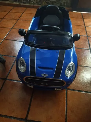 Coche eléctrico infantil réplica Mini