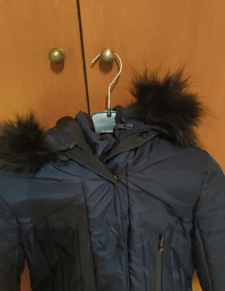 Abrigo North Wood azul marino con capucha