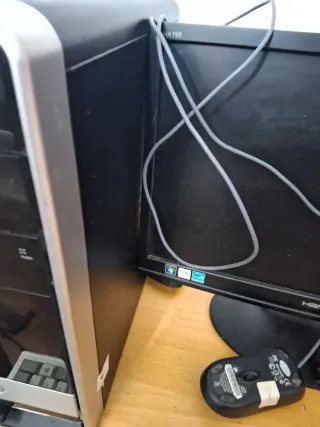 Ordenador Vento Torre y Teclado