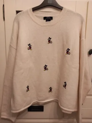 Jersey Bershka Beige  Disney Mickey Mouse