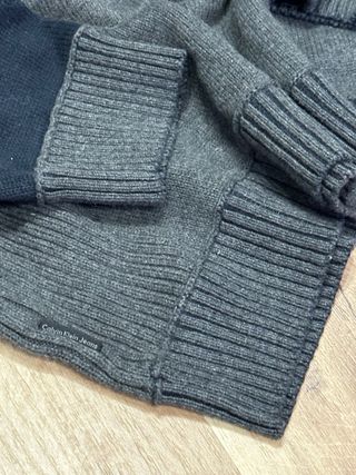 Jersey Calvin Klein Jeans Gris y Negro