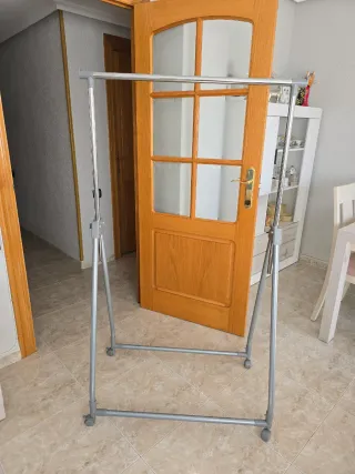 Burro para colgar ropa se puede poner a 2 alturas