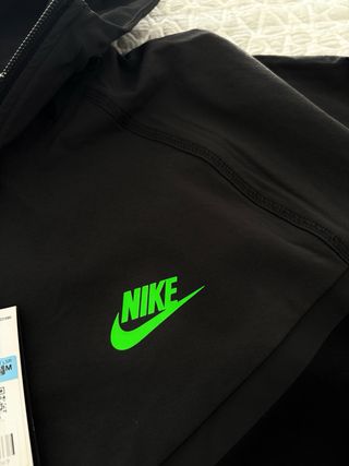 Chaqueta Nike Tech Fleece Talla M