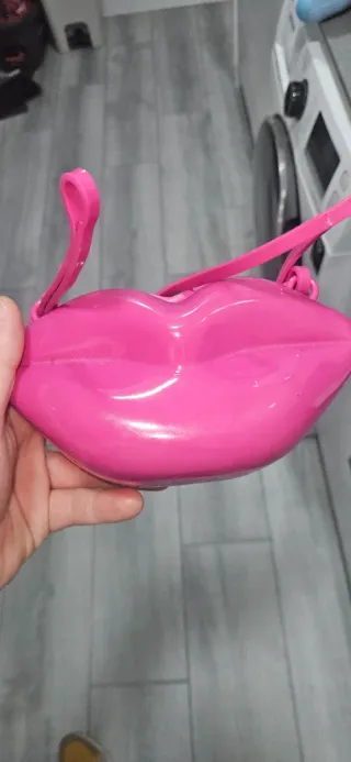 Bolso de juguete Barbie labios rosa