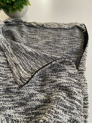 Minifalda Zara gris con volante Talla XS