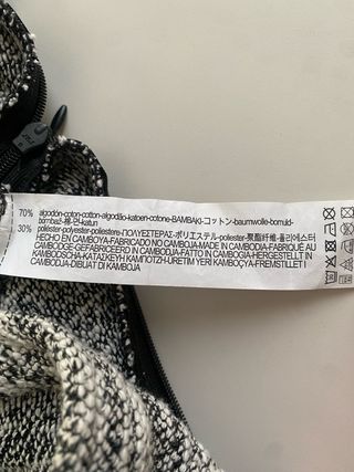 Minifalda Zara gris con volante Talla XS