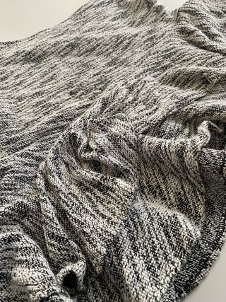 Minifalda Zara gris con volante Talla XS