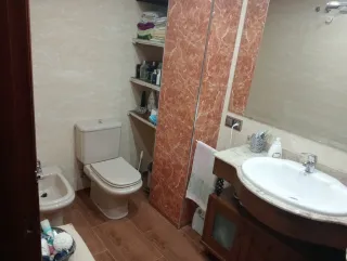 Se vende piso por zona del parque norte