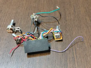 Ibanez Vari Mid III Preamp de un BTB555 Korea