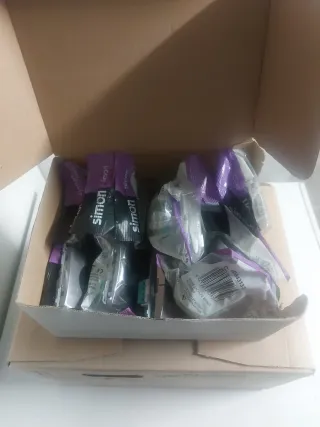 Lote Enchufes Simon Basic