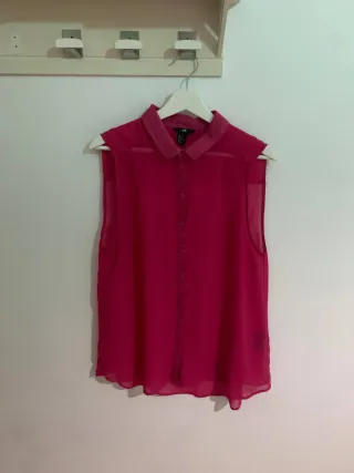 Camisa H&M sin mangas rosa fucsia Talla M
