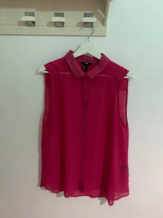 Camisa H&M sin mangas rosa fucsia Talla M