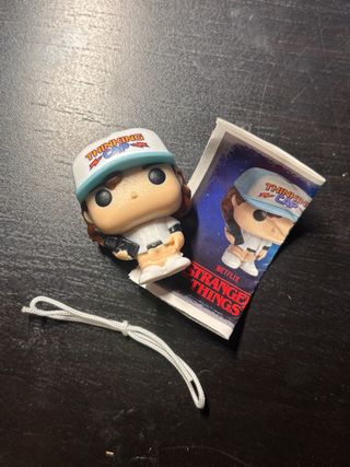 Muñeco Stranger Things Kinder Sorpresa