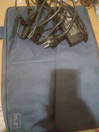 Portátil HP Rojo y Negro