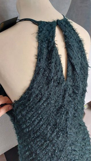 Vestido largo fiesta verde halter flecos Zara