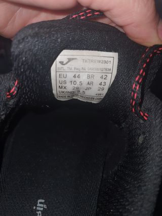 2 Zapatillas Skechers y una juma  de hombre 3- 50€