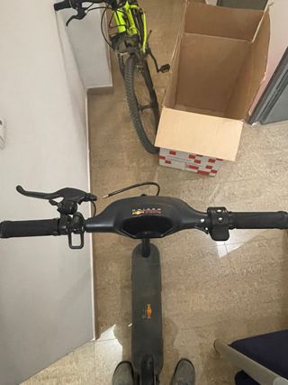 Patinete Eléctrico Red Bull Racing