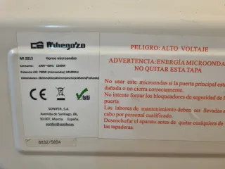 Microondas Orbegozo blanco