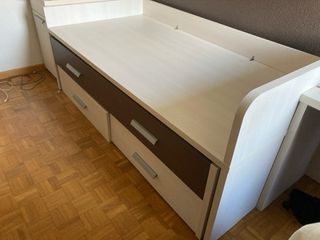 Cama litera de madera