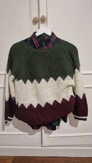 Jersey y camisa a cuadros