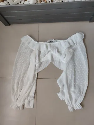 Blusa blanca manga larga volantes S