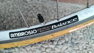 Ruote Campagnolo Athena 9v cerchi ambrosio Balance