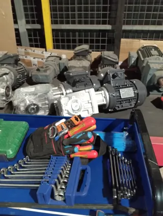 Se realizan mantenimiento industriales